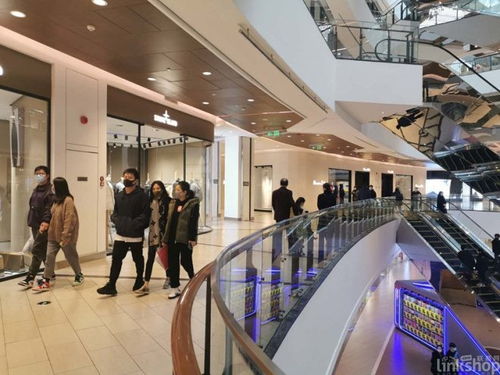 杭州各大商场陆续恢复营业部分客流好于预期